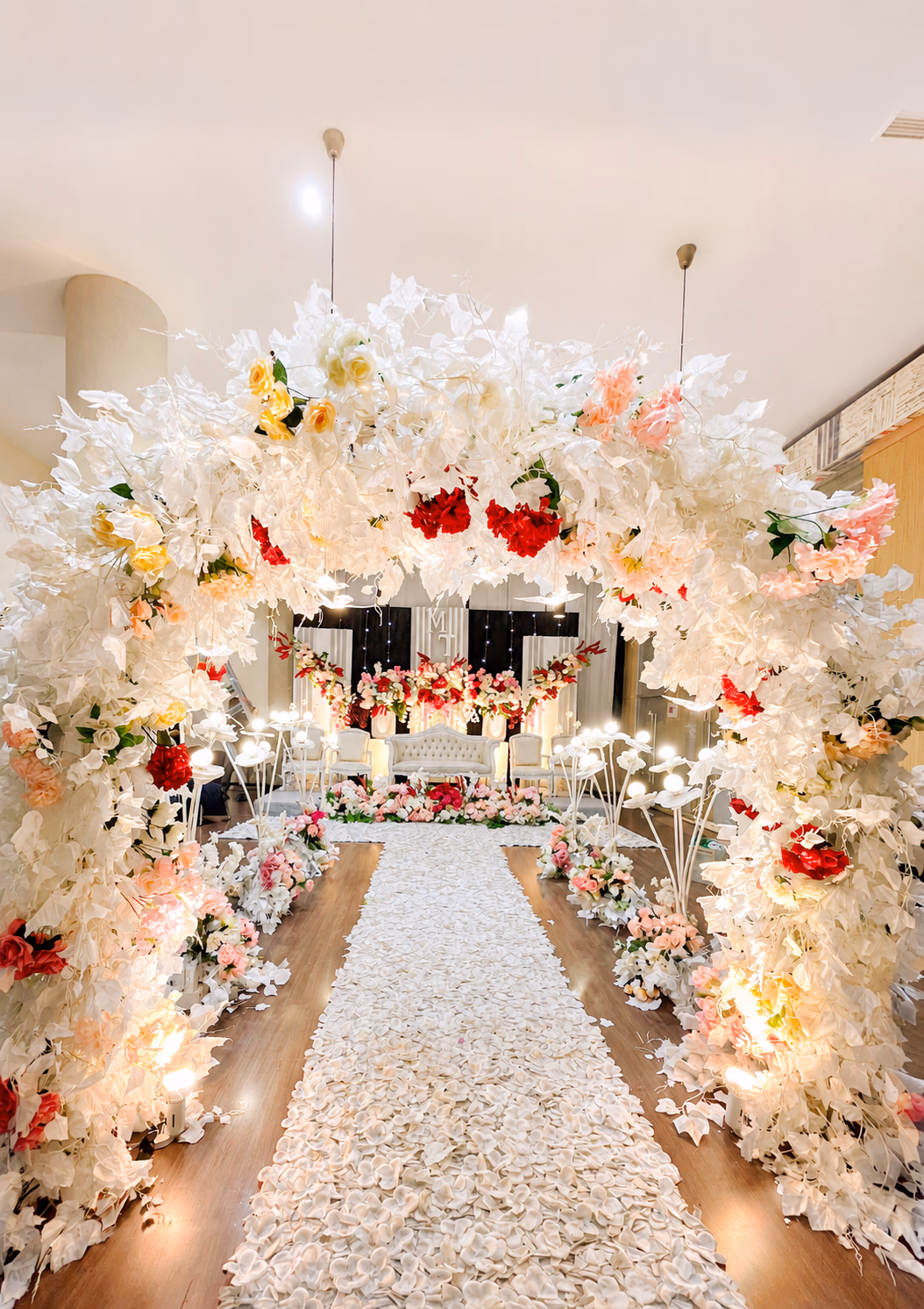 Tamarin Hotel Wedding Stage Entrance Decor